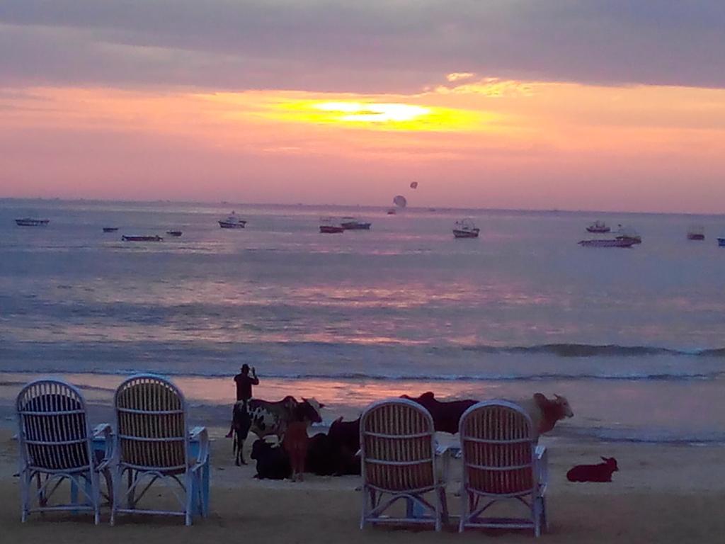 Fisherman Guest House Baga Exterior photo