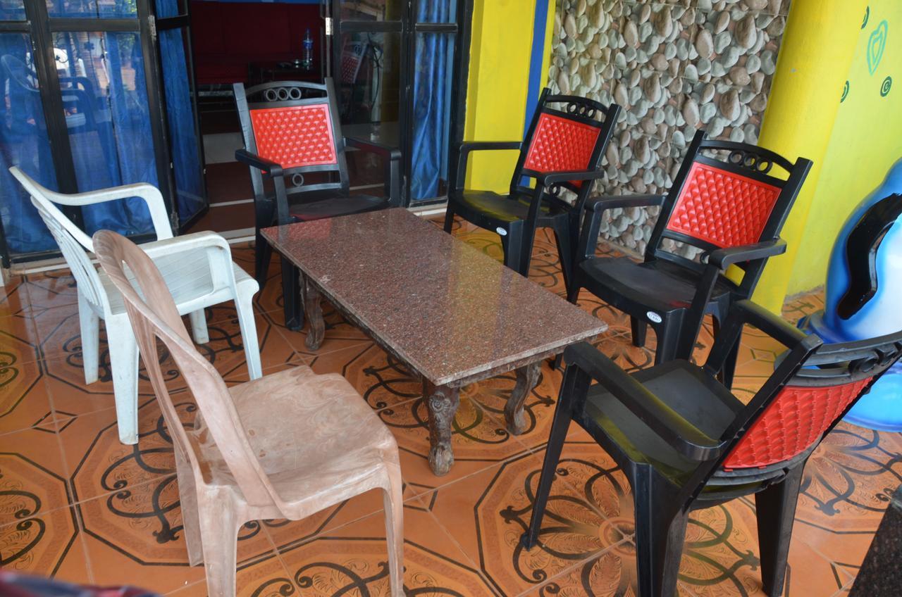 Fisherman Guest House Baga Exterior photo
